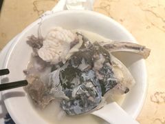 -陈大锅·岳阳鱼馆·地道岳阳菜(美食街店)