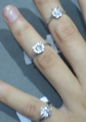 -威德钻石-克拉钻大本营(南京东路店)