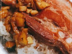 -梁阿婆廿年老牌扣肉糯米饭