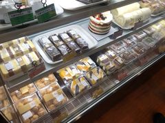 面包甜点陈列柜-新侨三宝乐面包店(崇文门店)