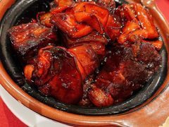 墨鱼红烧肉-老吉士酒家(天平路店)