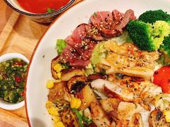 -POKEE VIA&Brunch·维娅(重庆来福士店)