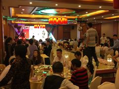 -山明水秀大饭店
