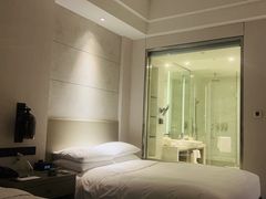 -上海漕河泾万丽酒店