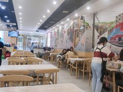 大堂-江城燕子大排档(江汉路步行街店)