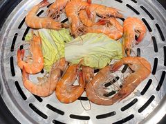 鲜活海白虾-日进一片海.生腌海鲜火锅.宵夜烧烤(三里屯总店)