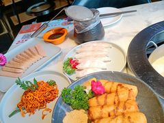-煲宫猪肚鸡(晶品店)