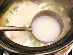 珍菌养生鸭汤-西安烤鸭店(369烤鸭王店)