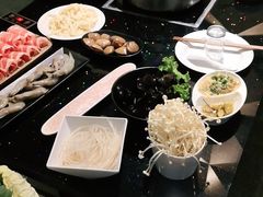 -鼎盛山海火锅(北戴河刘庄夜市老虎石浴场店)