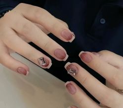 -悦指间美甲美睫