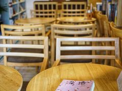 -猫的天空之城概念书店(丽江古城饮玉巷店)