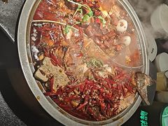 -辣尚瘾·烤鱼·新川菜(牡丹园直营店)