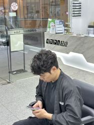 点击看大图 -起点造型·QIDIAN烫染接发