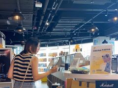 -浣熊唱片店(上海影城店)