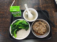梅菜肉饼饭-郑记广东肠粉王(湾畔大街店)