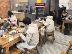 -陇上全荟兰州传统牛肉面(延吉路店)