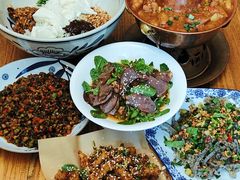 -蜗牛小馆醉乡民谣云南菜(惠新西里店)