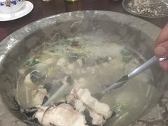 -姚记抚仙湖野生菌石锅鱼庄