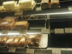 -红宝石·鲜奶小方·海派西点房(金杨店)