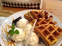 iphone_upload_pic-MIKAKU(万达广场上海宝山店)