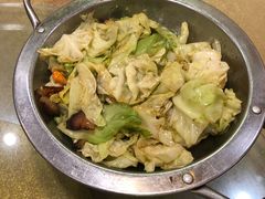 干锅手撕包菜-罗阳人家私房菜(罗阳路店)