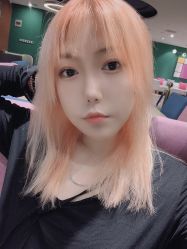 -BULB STUDIO 巴柏明星发型工作室