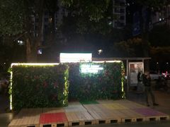 -吉布鲁牛排海鲜自助(龙湖北城天街购物广场店)