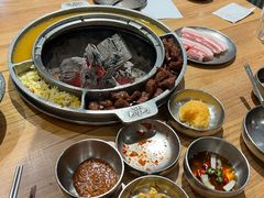 -姜虎东白丁烤肉(虹桥天地店)