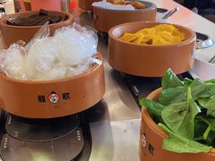 -龍歌自助小火锅(市南金茂湾店)