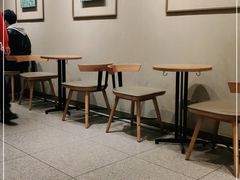 大堂-星巴克(广州淘金路店)