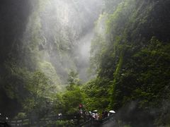 -龙水峡地缝景区