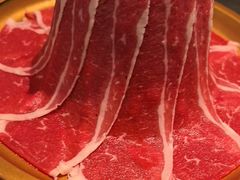 -牛YO寿喜烧·铁板烧和牛火锅自助(市府恒隆店)