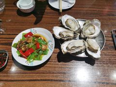 -蚝堡海鲜·威海菜·海肠捞饭·烧烤·亚洲吃蚝公司(幸福门店)