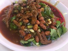 -亚龙湾亚泰商业街