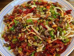 -歹歹的加个面过油肉拌面