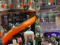 -嗨翻Hi-Fun竞技主题乐园·蹦床亲子生日轰趴(国光1937店)