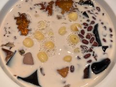 -RUXU入续糖水铺与包(卓悦中心店)