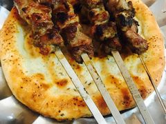 -烤肉小伙烤肉店