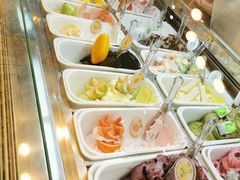 自助取餐区-柠檬车露(卖草地店)
