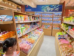 -良品铺子(白云新世界店)