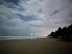 -三亚湾海居铂尔曼度假酒店