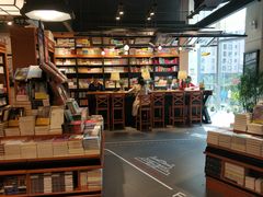 -西西弗书店&矢量咖啡(凯德晶萃广场店)