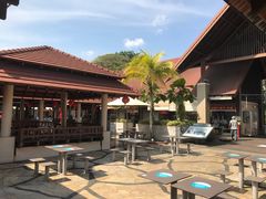 大堂-东海岸人工湖美食村