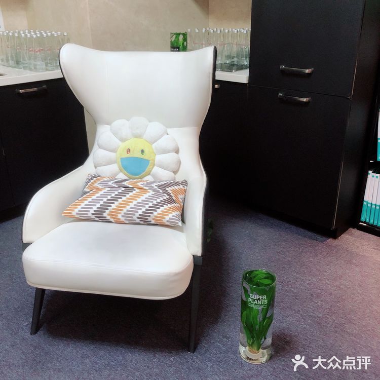 店里的仪器都是从德国进口的