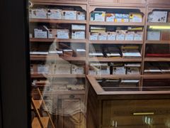 -Estaeslavida分享茄雪茄吧(亿彩购物中心店)