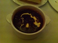 红菜汤-成桂西餐厅·42年的味道(五大道疙瘩楼店)