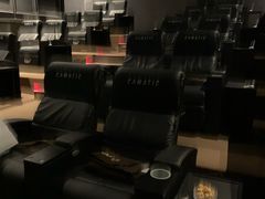 -CGV星星影城(颐堤港ScreenX店)