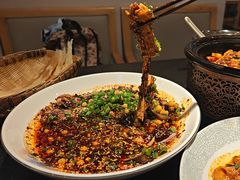 -万重锦·人文川菜馆(骡马市店)