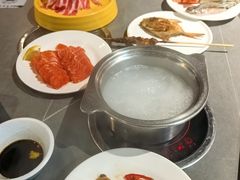 -遇上西雅图多融合海鲜自助餐厅(中房金谊广场店)