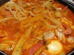 -三清洞摩西韩式年糕火锅(威高广场店)